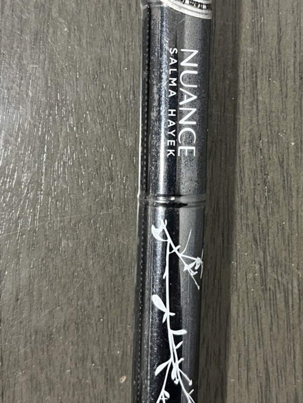 Nuance Salma Hayek Lights Camera Action Eye Trio Makeup Pewter Silver Shimmer